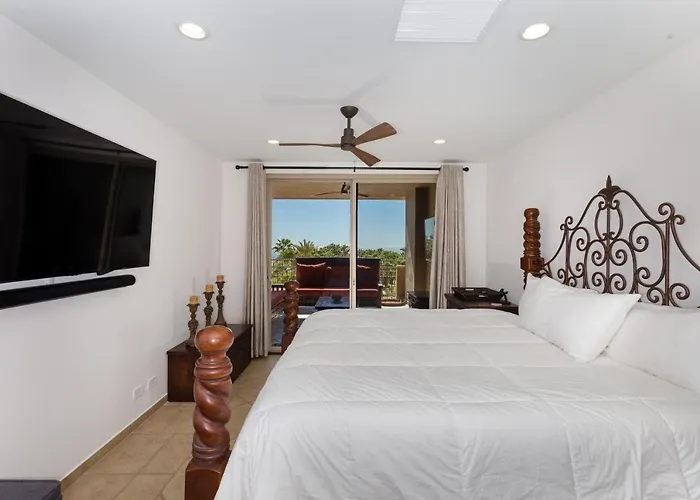 Bella Sirena Beauty 201-C - Stunning Views & Beachfront Bliss